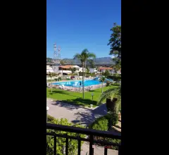 Furnari, complesso il portico, trivani con piscina