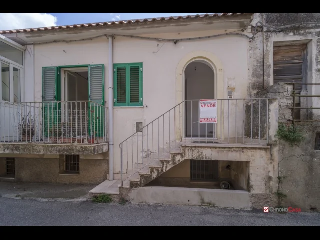 Appartamenti in Vendita - Zafferia, bivani e servizi