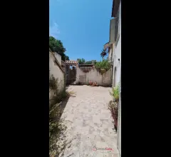 Appartamenti in Vendita - Ortoliuzzo,panoramica semindipendente,da ristrutturare