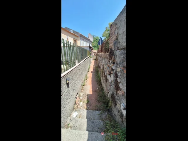 Appartamenti in Vendita - Ortoliuzzo,panoramica semindipendente,da ristrutturare