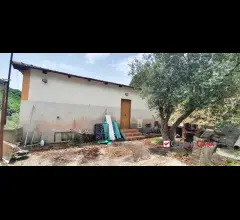 Castanea casa indipendente con terreno rif. cde-4631