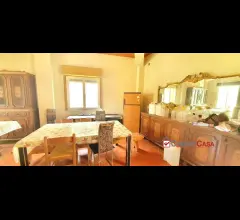Appartamenti in Vendita - Castanea casa indipendente con terreno rif. cde-4631