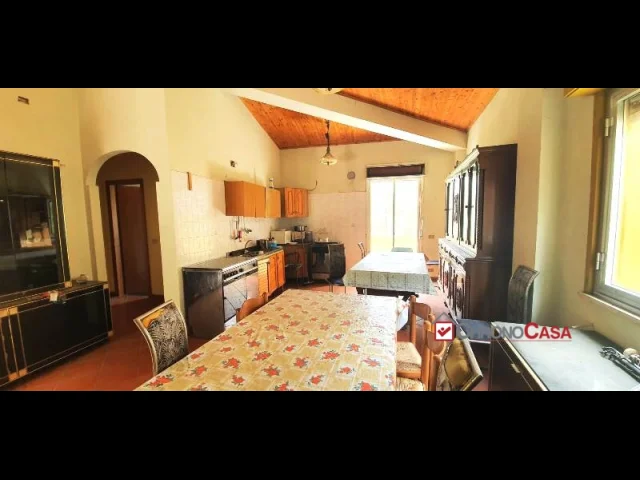 Appartamenti in Vendita - Castanea casa indipendente con terreno rif. cde-4631