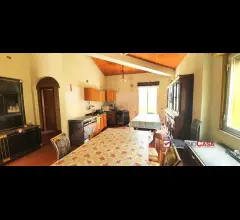 Appartamenti in Vendita - Castanea casa indipendente con terreno rif. cde-4631