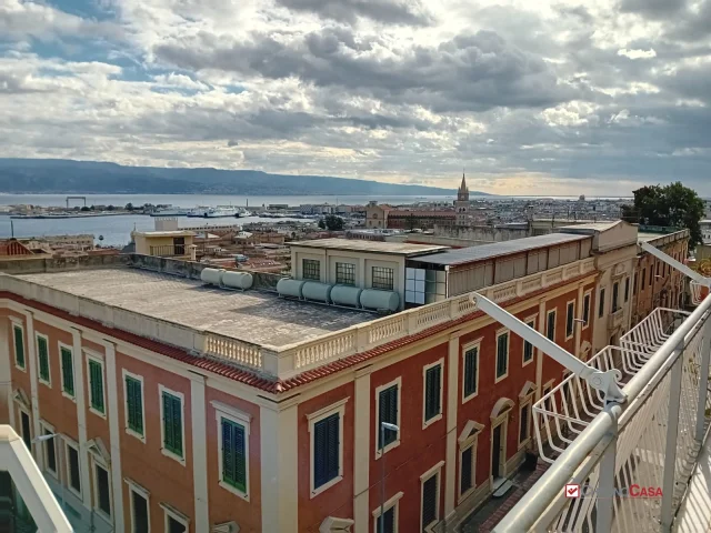 Appartamenti in Vendita - Appartamento luminoso via r.guelfonia