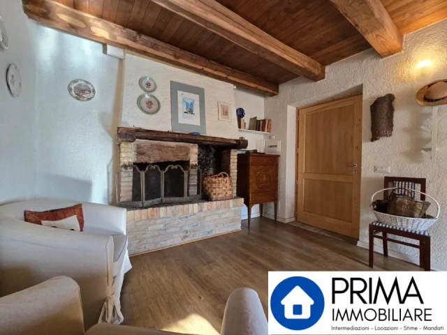 Appartamenti in Vendita - Appartamento ristrutturato con terreno, nella valle del serra