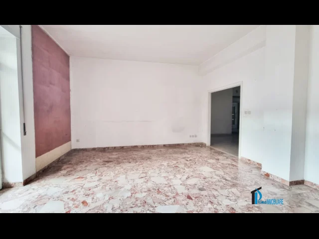 Appartamenti in Vendita - Appartamento dal grande potenziale a pochi passi da piazza tacito