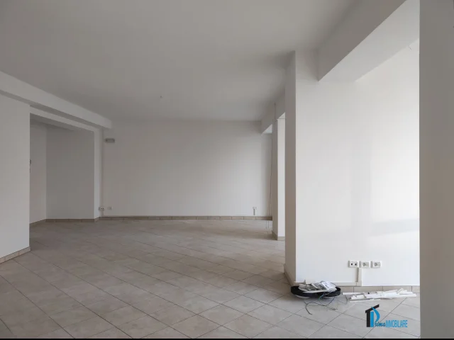 Appartamenti in Vendita - Zona coop: moderno ufficio open space