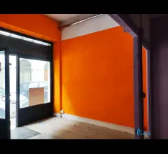 Appartamenti in Vendita - Centro:  locale commerciale fronte strada con  ottima visibilità