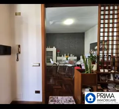 Appartamenti in Vendita - Casa semi indipendente con due appartamenti e giardino, zona borgo rivo