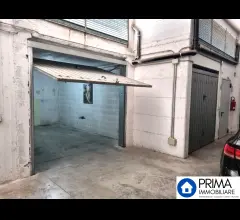 Appartamenti in Vendita - Garage in via campania