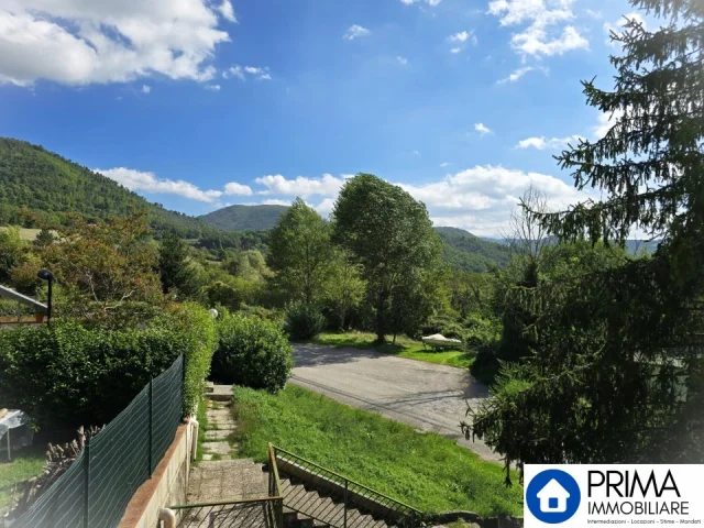 Appartamenti in Vendita - Appartamento con ingresso indipendente e terrazzo abitabile, zona piediluco