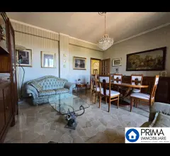 Appartamenti in Vendita - Appartamento signorile e luminoso, in zona via xx settembre