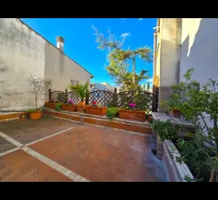 Appartamento con terrazzo abitabile vista duomo, zona centro storico