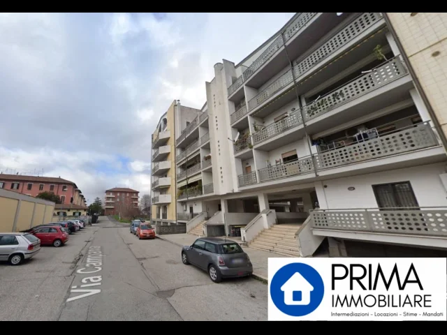 Appartamenti in Vendita - Garage in via campania