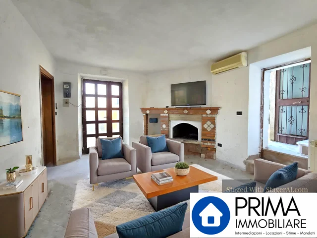 Appartamenti in Vendita - Semi indipendente con terreno, nelle verde e ricercata zona di poscargano