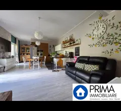Appartamento ristrutturato in palazzina bifamiliare, zona borgo rivo