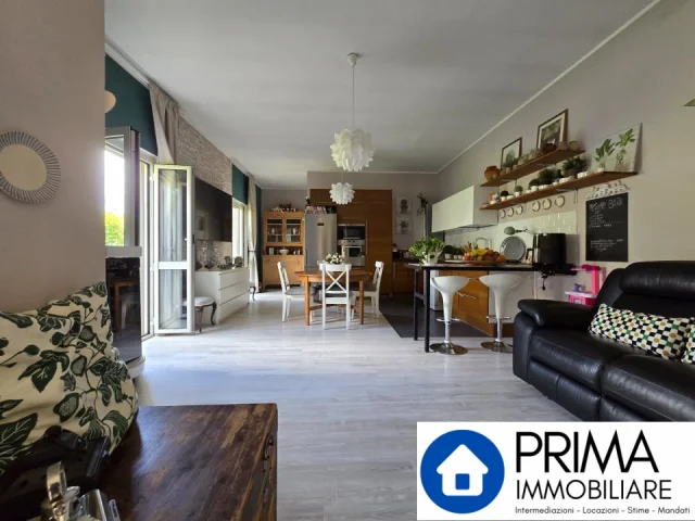 Appartamenti in Vendita - Appartamento ristrutturato in palazzina bifamiliare, zona borgo rivo