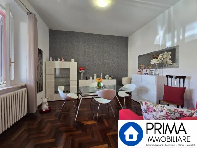 Appartamenti in Vendita - Appartamento con ingresso indipendente e taverna, zona borgo rivo