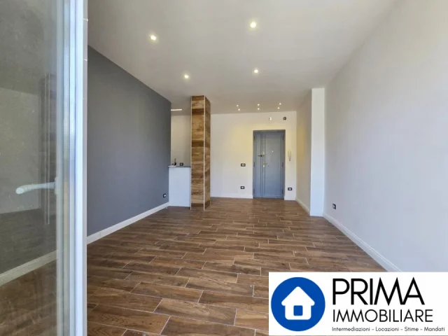 Appartamenti in Vendita - Moderno appartamento totalmente rinnovato, zona clt
