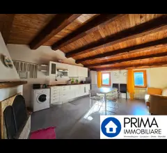 Appartamenti in Vendita - Splendido appartamento in borgo storico, immerso nella valle del serra