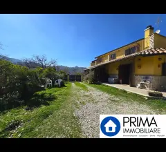 Villino di recente costruzione con vista panoramica, zona valenza