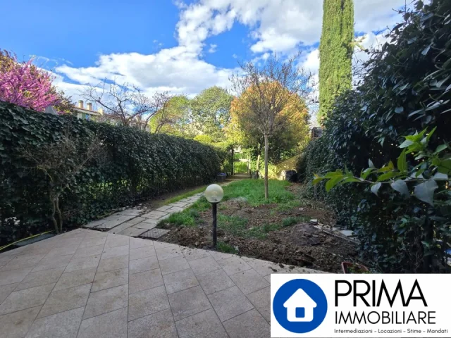 Appartamento di recente costruzione con giardino e garage, zona san martino