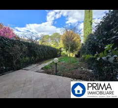 Appartamento di recente costruzione con giardino e garage, zona san martino