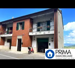 Casa semi indipendente, con vista panoramica sulla vallata
