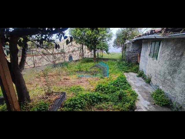 Appartamenti in Vendita - Casa indipendente vista mare