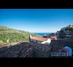 Casa d'epoca in vendita