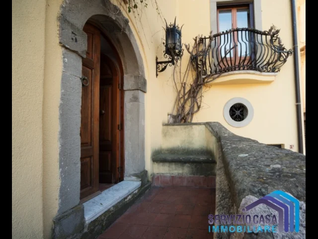 Appartamenti in Vendita - Casa d'epoca in vendita