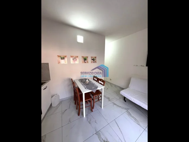 Appartamenti in Vendita - Appartamento a 50 mt dal mare