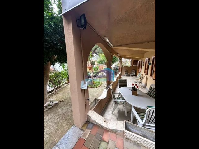 Appartamenti in Vendita - Trilocale con giardino ed ingresso indipendente