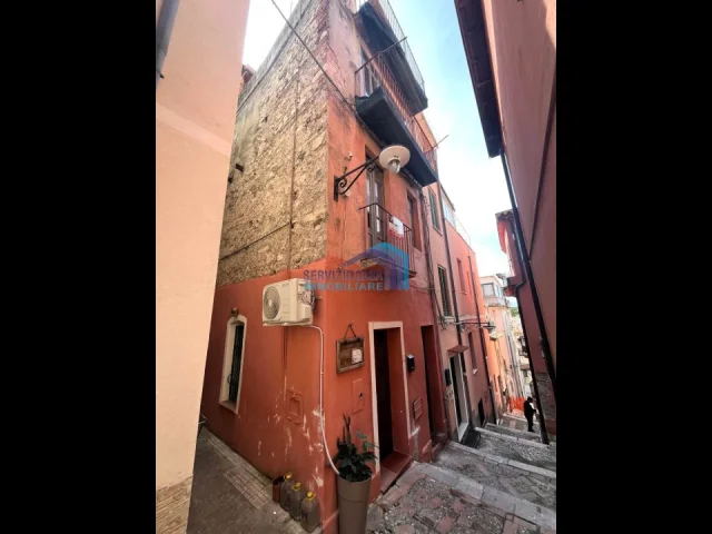 Appartamenti in Vendita - Indipendente nel cuore di taormina