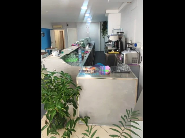 Appartamenti in Vendita - Vendesi attivita zona centrale