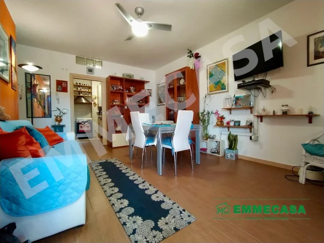 Appartamenti in Vendita - Quadrivani con patio e box triplo