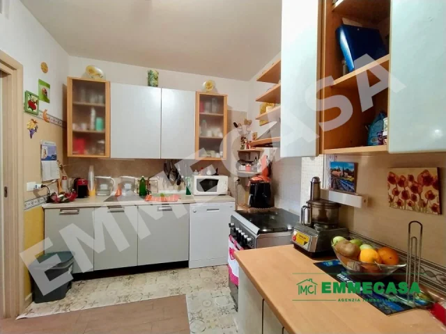 Appartamenti in Vendita - Quadrivani con patio e box triplo