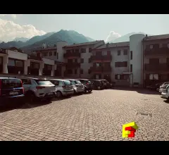 Appartamenti in Vendita - Trilocale in contesto signorile con piscina