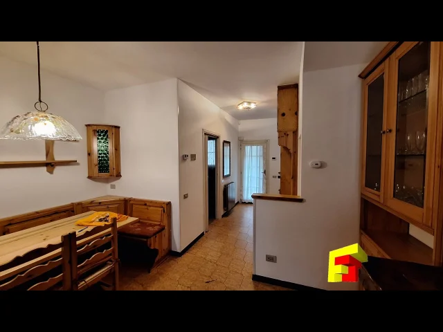 Appartamenti in Vendita - Barzio - villetta con giardino privato in zona centrale