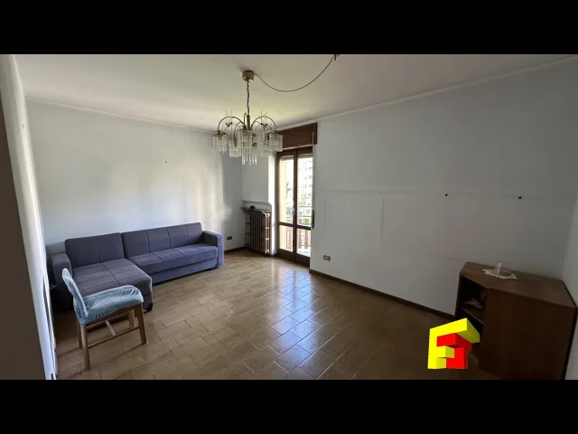 Trilocale piano primo con giardino ad uso esclusivo