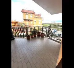 Appartamenti in Vendita - Ladispoli a pochi metri dalla stazione attico ristrutturato
