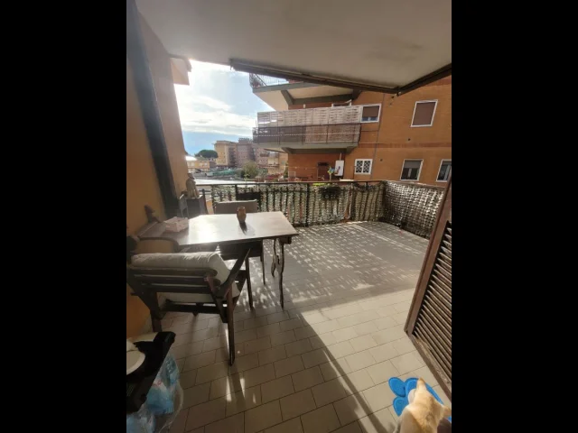 Appartamenti in Vendita - Ladispoli a pochi metri dalla stazione attico ristrutturato