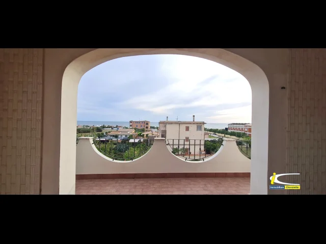 Appartamenti in Vendita - Attico e superattico con vista panoramica sul mare