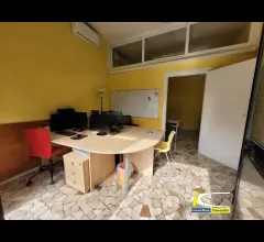 Appartamenti in Vendita - Ladispoli lungomare centrale locale in vendita di 83 mq