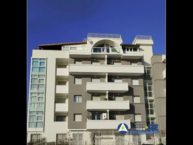 Appartamenti in Vendita - Appartamento vista mare