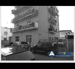 Appartamenti in Vendita - Appartamento - via giulio cesare, 4
