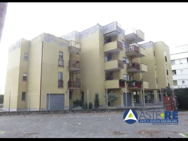 Appartamento - v.le della stazione, 9