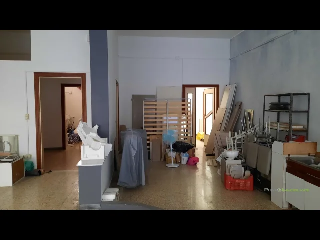 Appartamenti in Vendita - Ufficio 85mq al piano terra