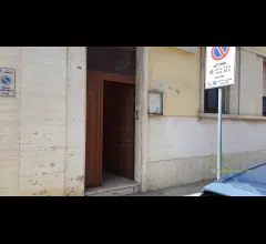 Appartamenti in Vendita - Porzione (3 stanze) di ampio ufficio